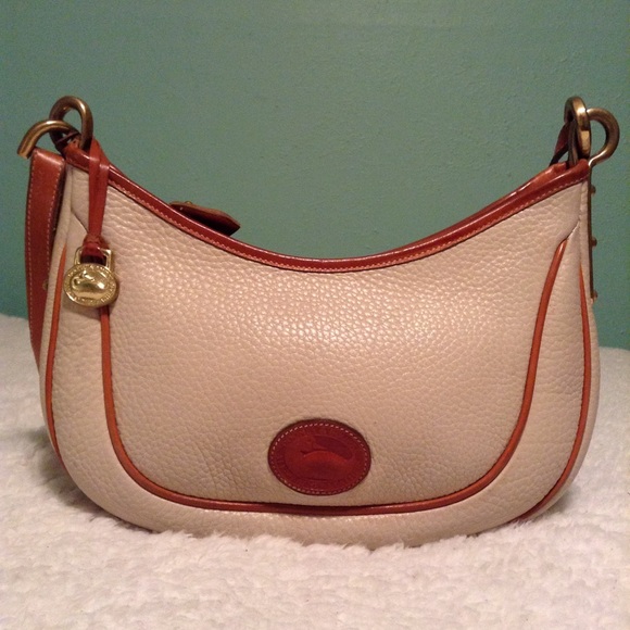 Dooney & Bourke Handbags - Vintage Dooney & Bourke small crescent sac